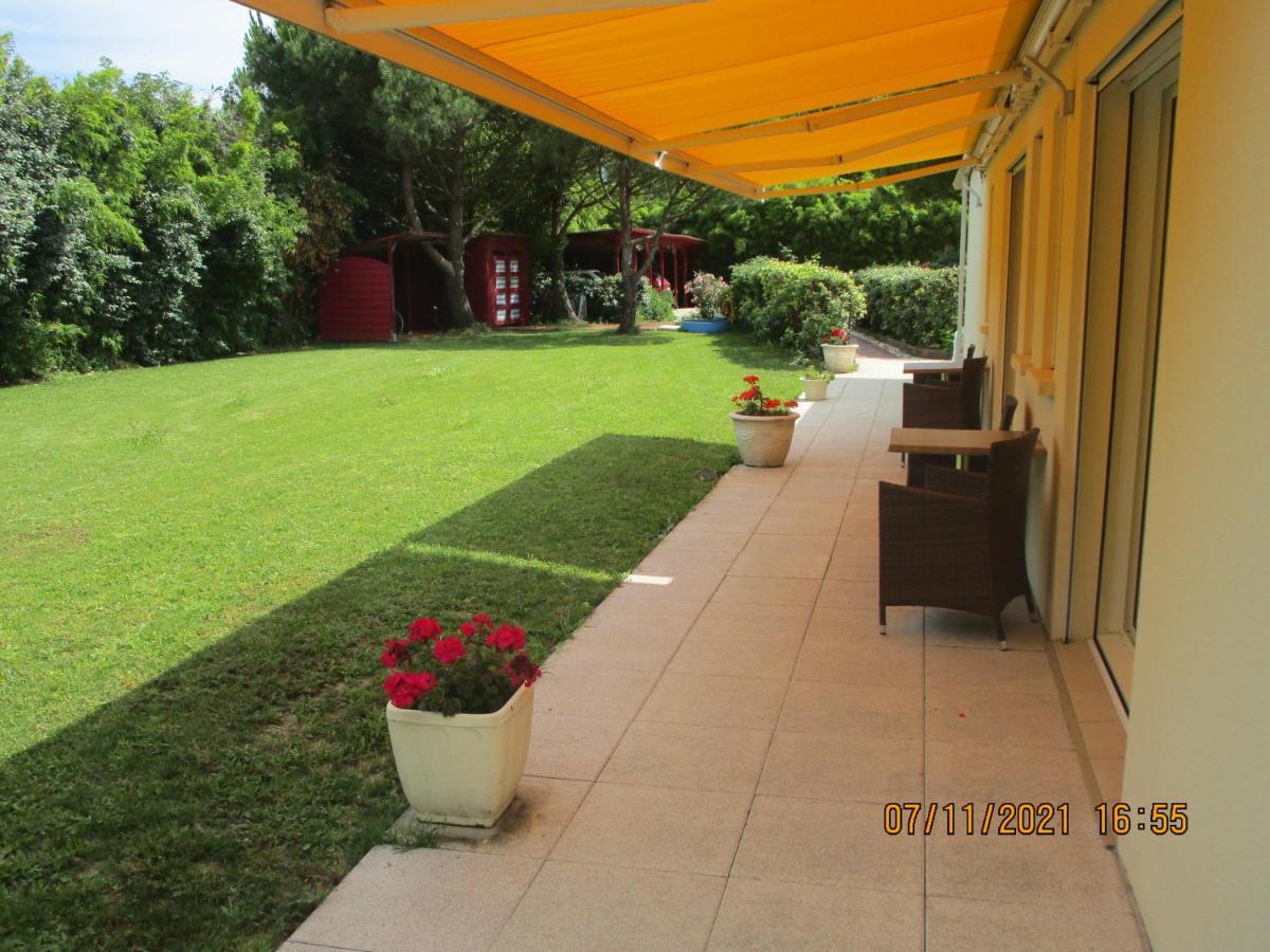Locatlantique Bed & Breakfast Aytre Exterior photo
