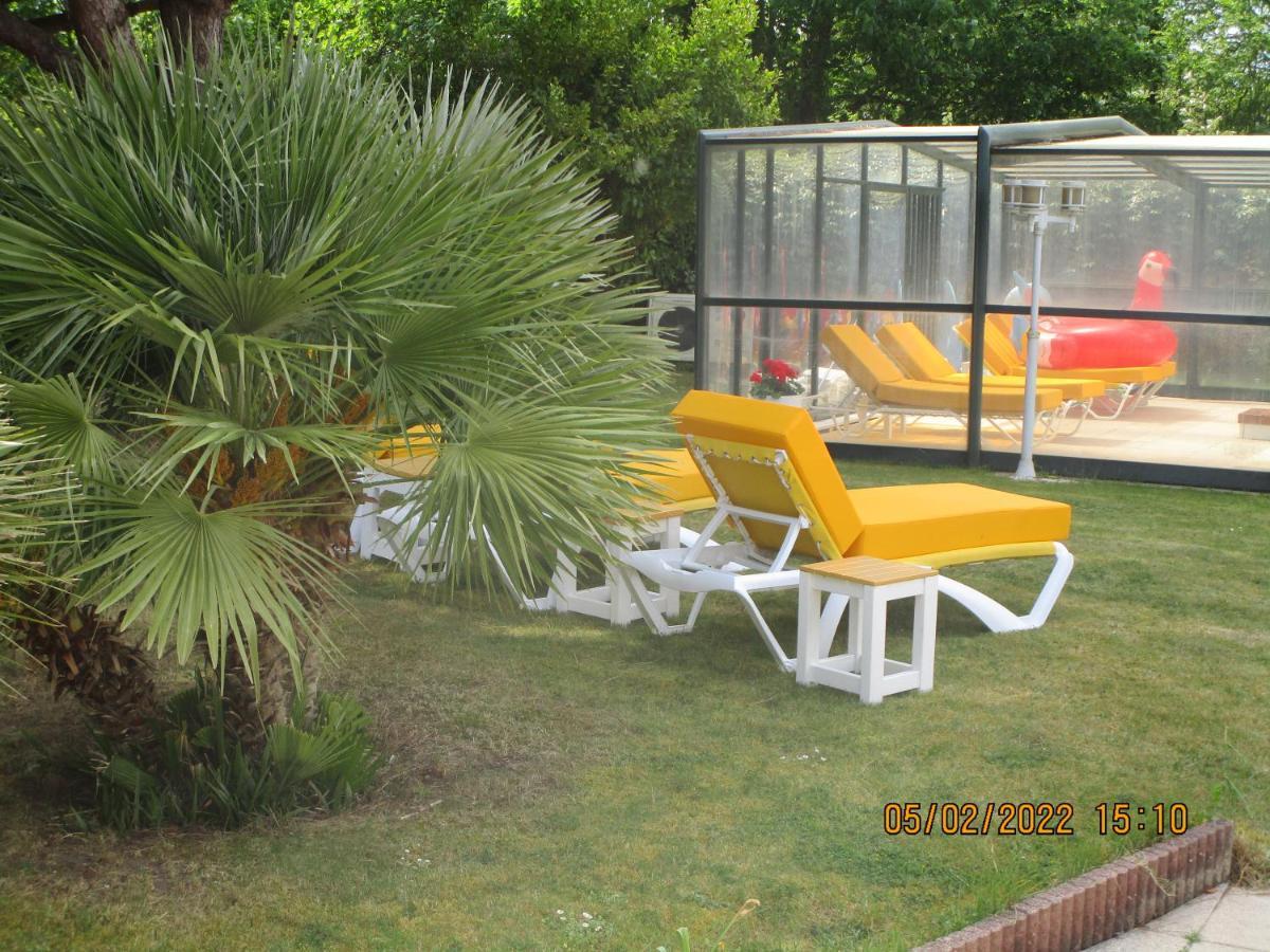 Locatlantique Bed & Breakfast Aytre Exterior photo